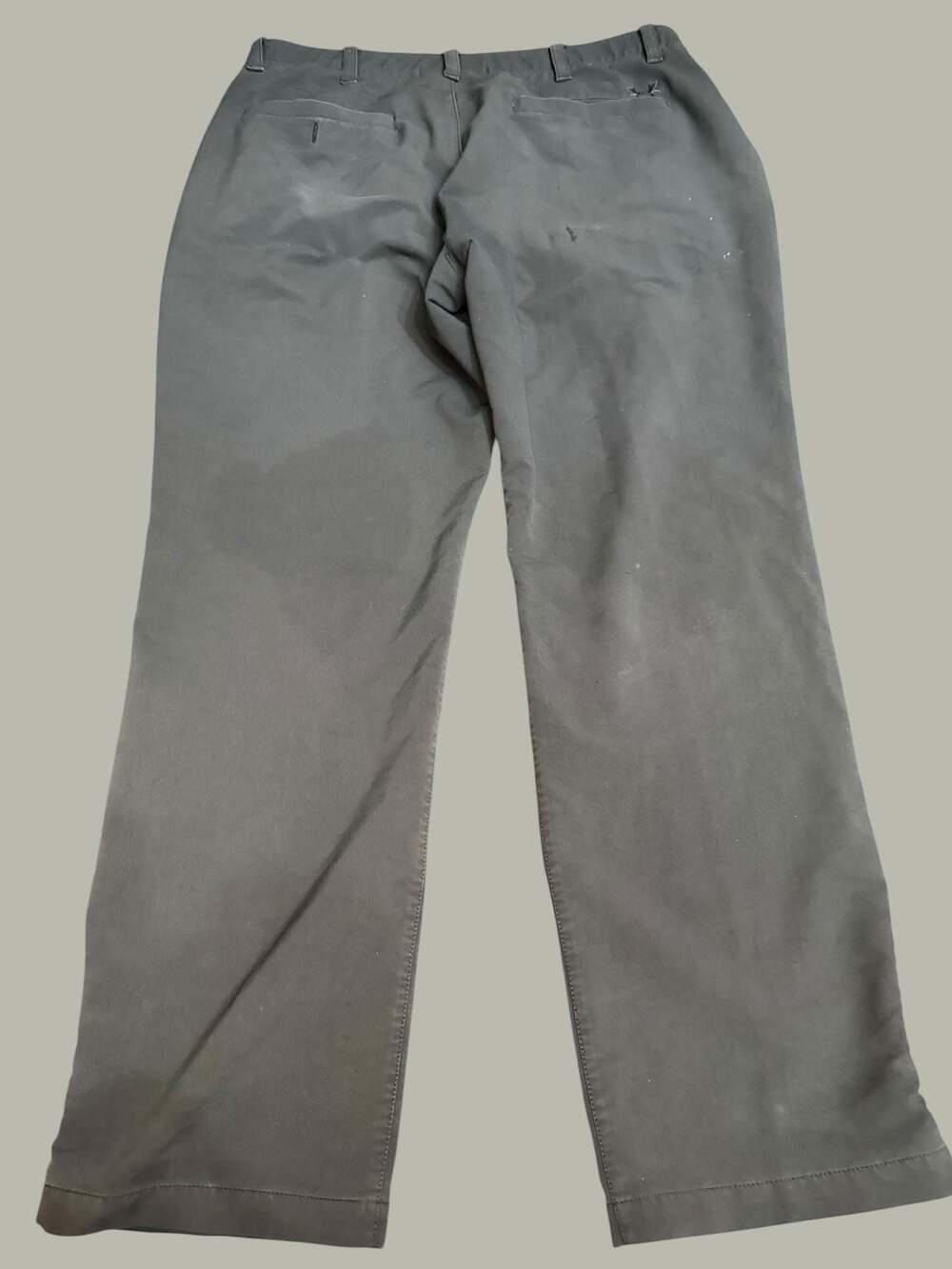 Under Armour Men's Black Straight Leg Chino Golf Pants Size 40/32